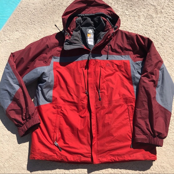 Men’s NIKE ACG Thermal 2 in 1 Parka Red Large - Picture 2 of 5
